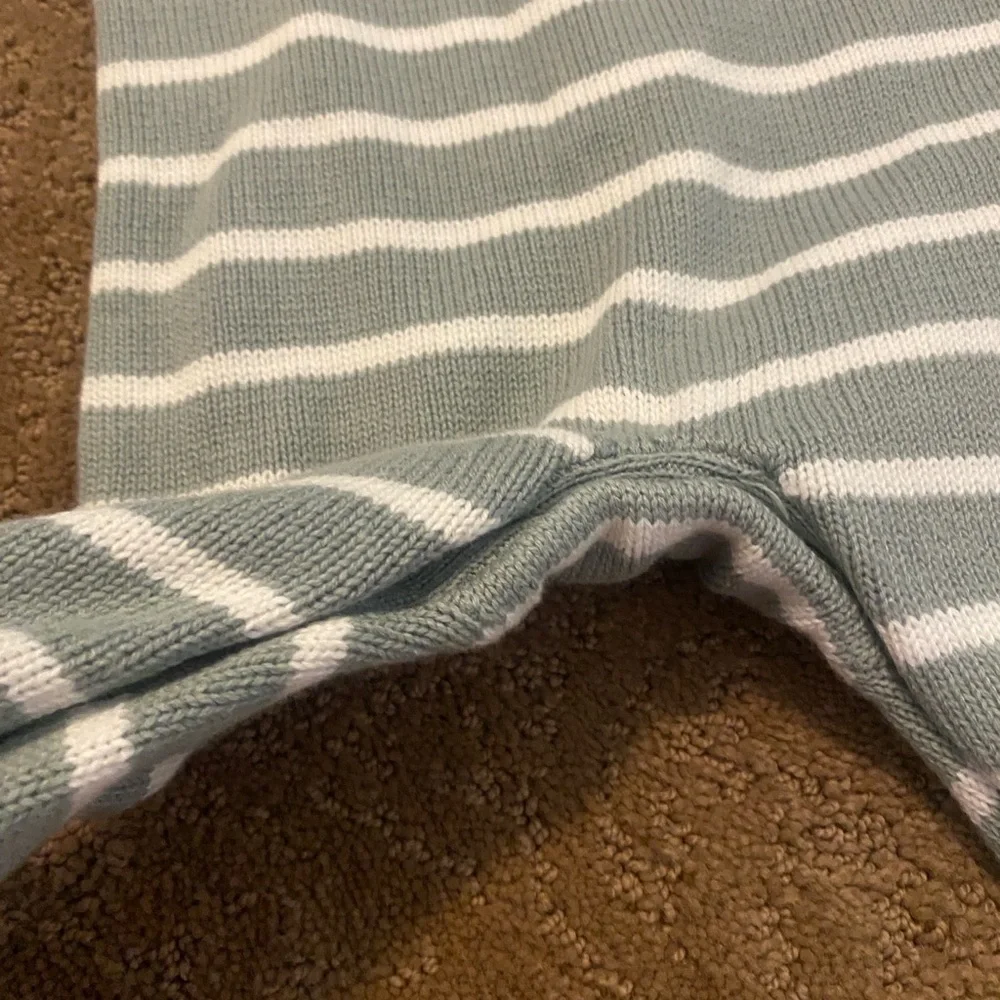 One Piece Onesie organic cotton Gray white striped New size 3 month 😊